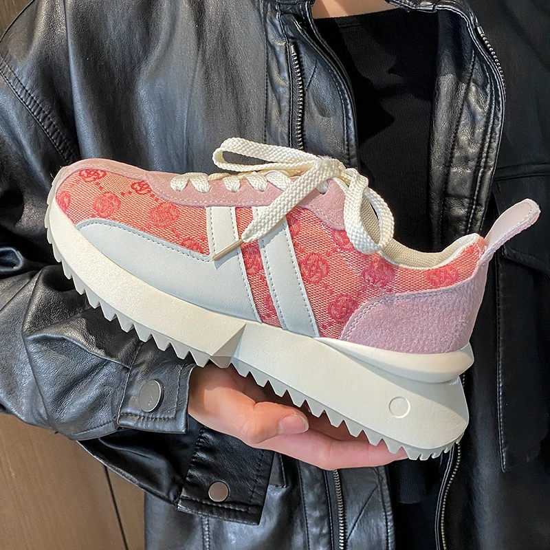 Women's Sneakers Fashion Lightweight Leisure Tennis Shoes Flower Design Luxury Shoes Breathable Comfort Platform Shoes