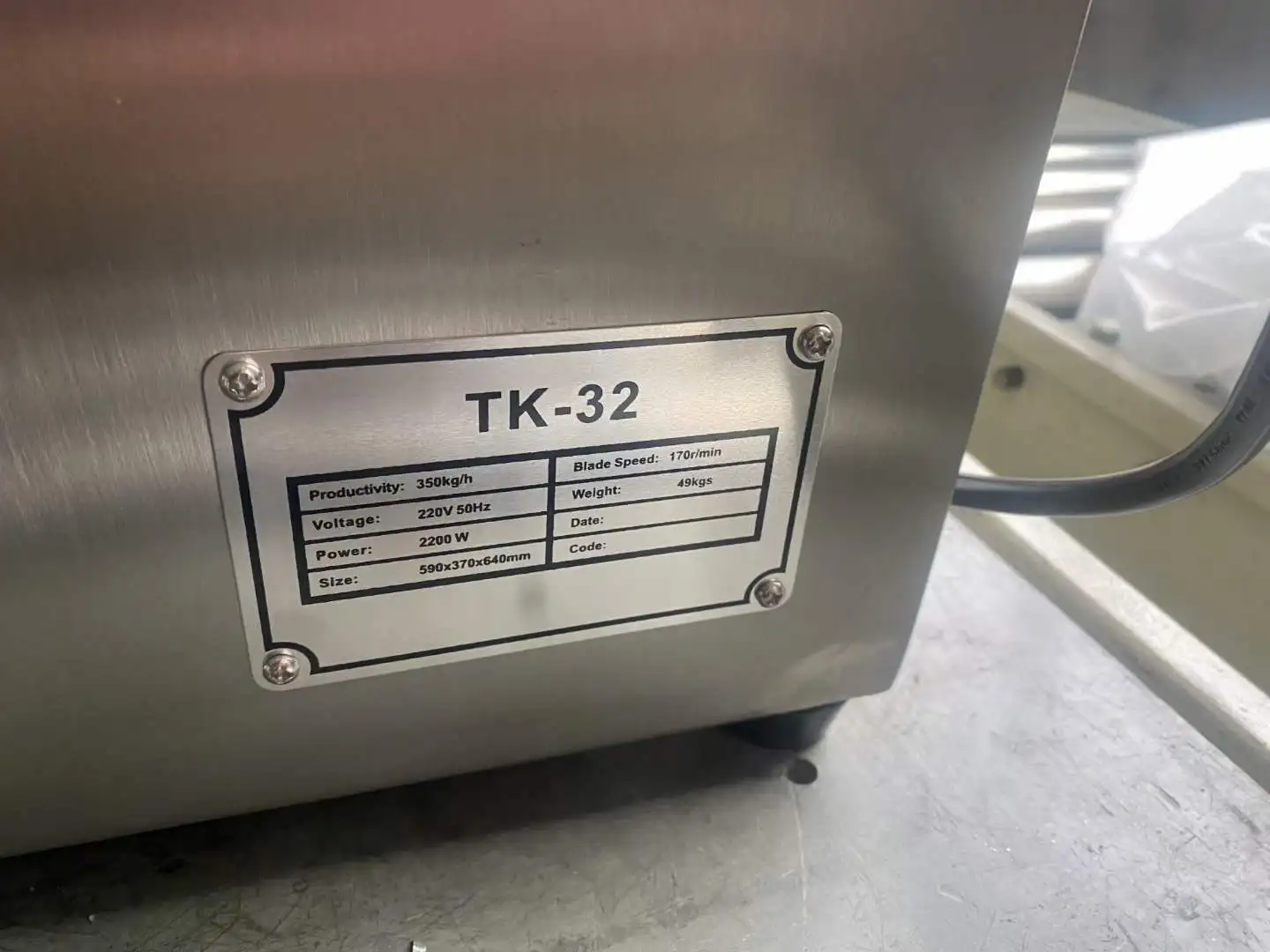 Электрическая профессиональная мясорубка TK-22 с большим диском для промышленного