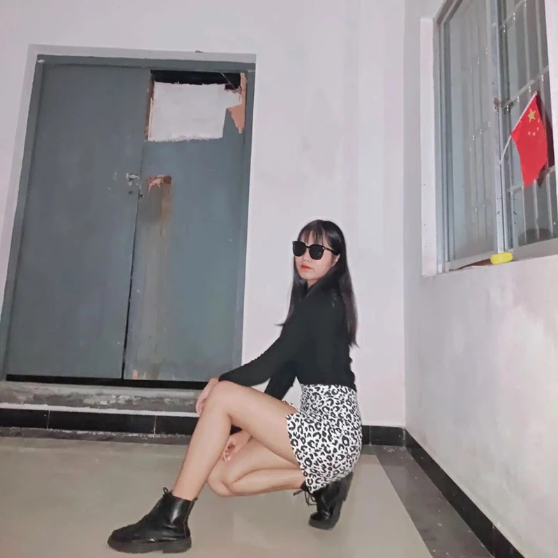 Женская юбка с леопардовым принтом в готическом стиле |