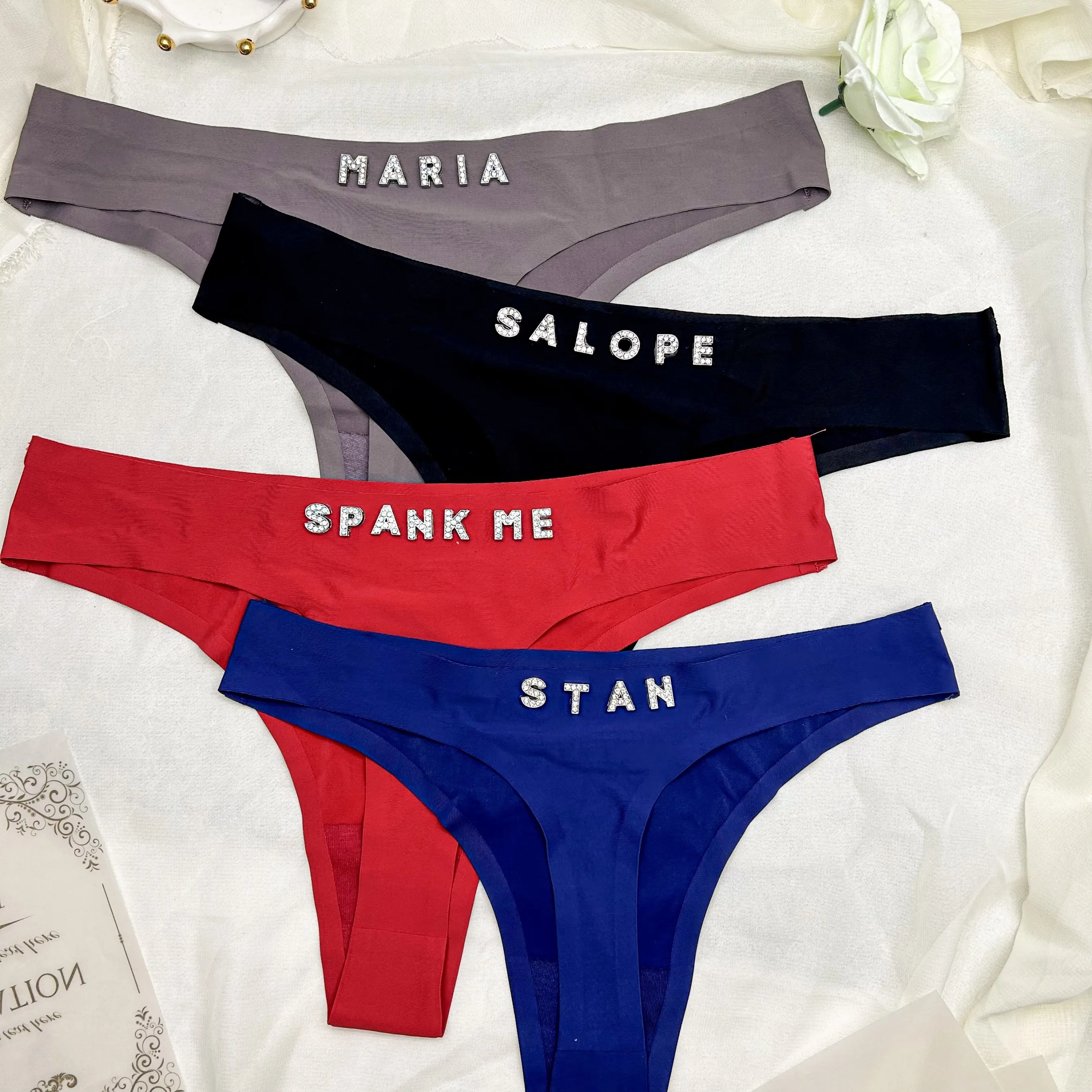 Стринги на заказ с именем и кристаллами стринги по индивидуальному заказу