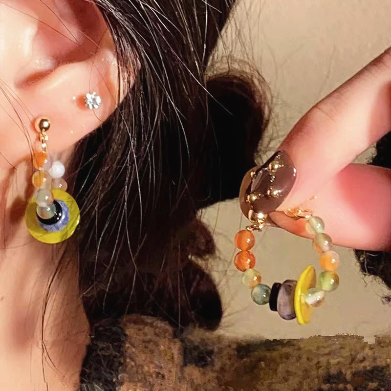 

Colorful Natural Stone Hoop Earrings for Women Vintage Temperament Crystal Bead Earrings Trend Jewelry Unusual Accessories
