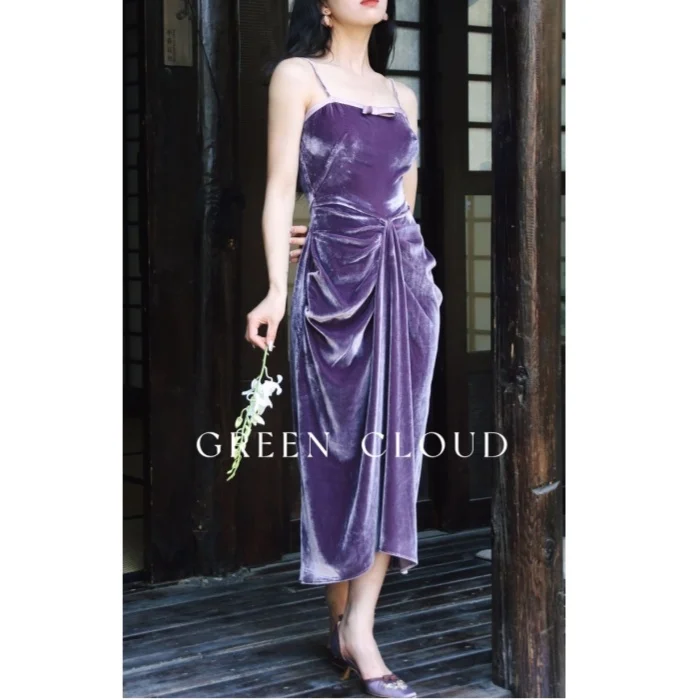 

Романтическое и элегантное искусственное китайское облегающее плиссированное платье с подъемом для ягодиц, фиолетовое шелковое бархатное платье