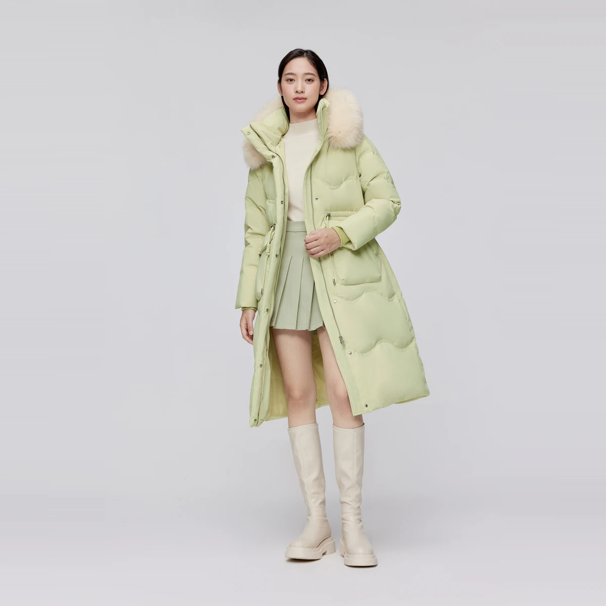 Женская зимняя пуховая куртка BOSIDENG