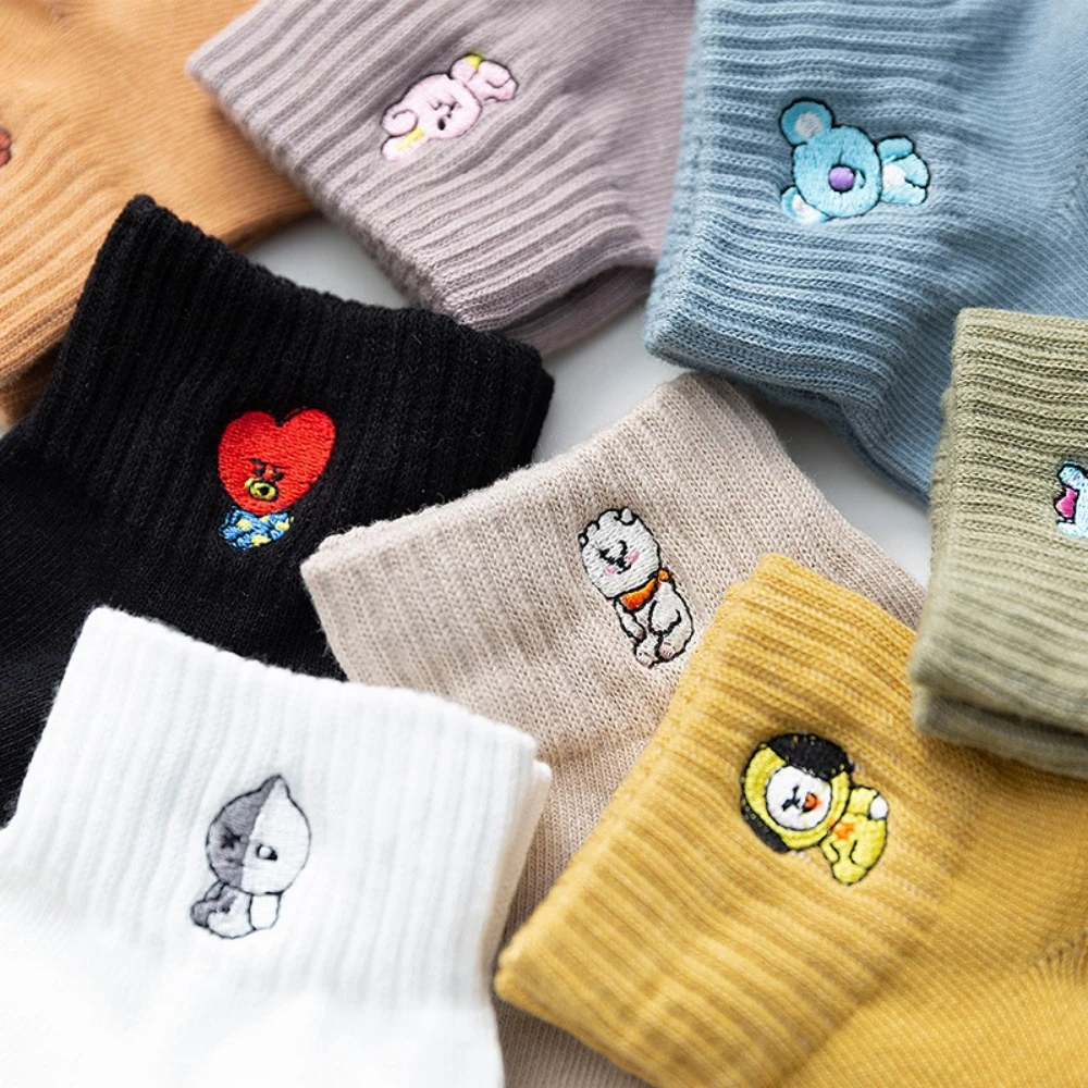 8Pairs Kpop Bt21 Women Solid Lovely Patterned Harajuku Socks Cotton Casual Cute Animal Socks Female Sweat Absorption Breathable