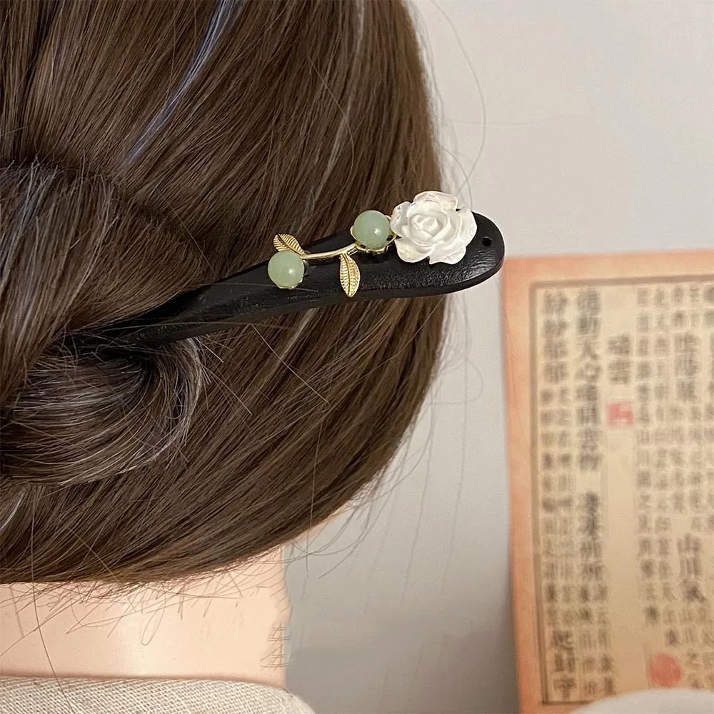 

Retro Style Women Imitation Jade Hairpin Tassel Cloud Hair Stick Handmade Carved Wood Hairpins Hair Styling Tools Chic Gift