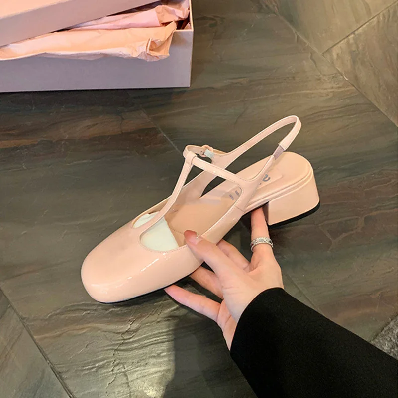 Loafer 2023 New Thick Sole Retro English Small Leather Shoes Square Toe Thick Heel Shoes Academic Style