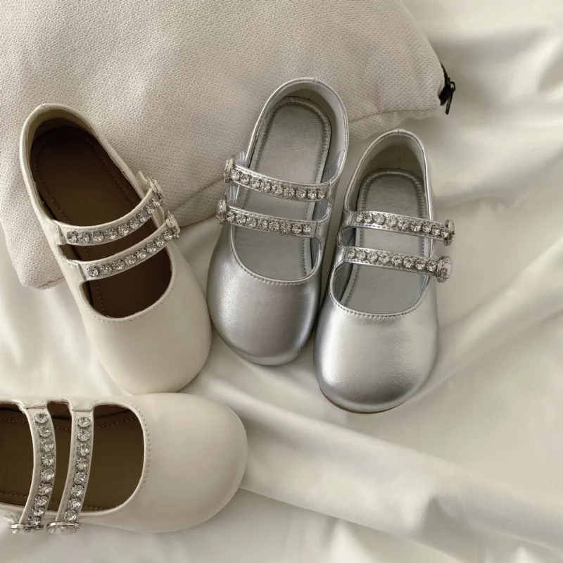 Фото Лидер продаж, весна 2024, Туфли Мэри Джейн для девочек, детская обувь в Корейском стиле для выступлений, детская обувь на плоской подошве с бисером, Размеры 25-35 №3