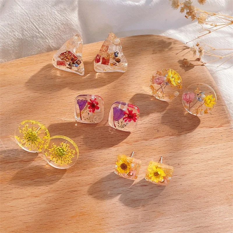 

Creative Women Stud Earring Fashion Dried Natural Flower Earring 2022 Trendy Geometric Drying Flower Earring Jewelry Wholesale