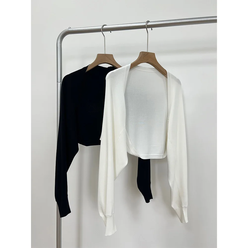 

23 years of spring and summer with suspenders temperament elegant sun protection to cover the flesh knitted shawl cardigan