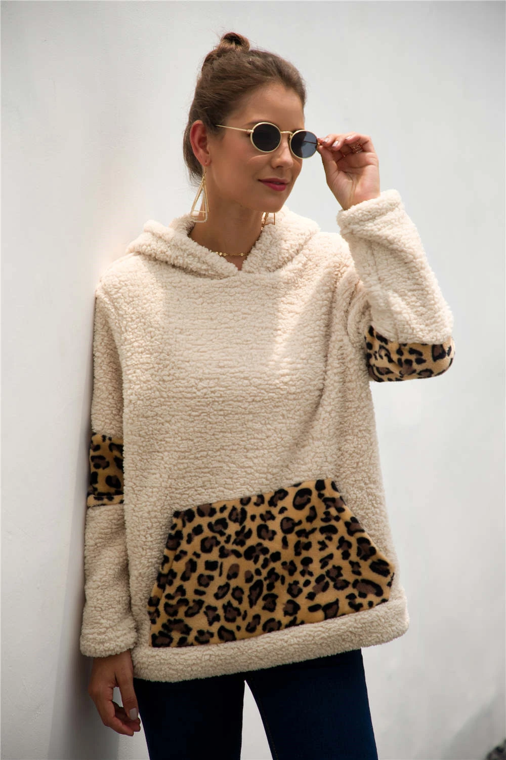 

Cherry Invasion Lamb Fleece Autumn Winter Casual Loose Plush Leopard Patchwork Women Hoodies Hooded Coat With Pocket