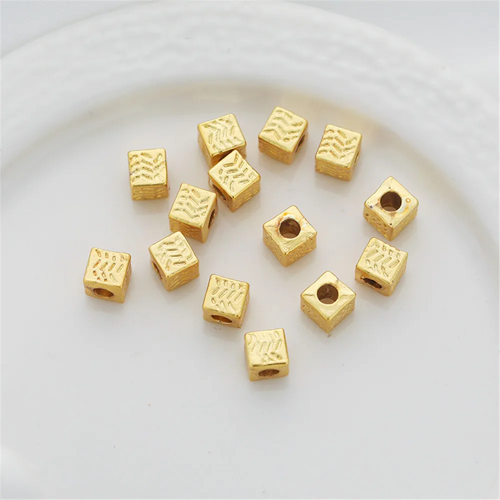

Dumb gold gold-plated color-retaining embossed square 4.5mm square diy jewelry beaded accessories loose beads