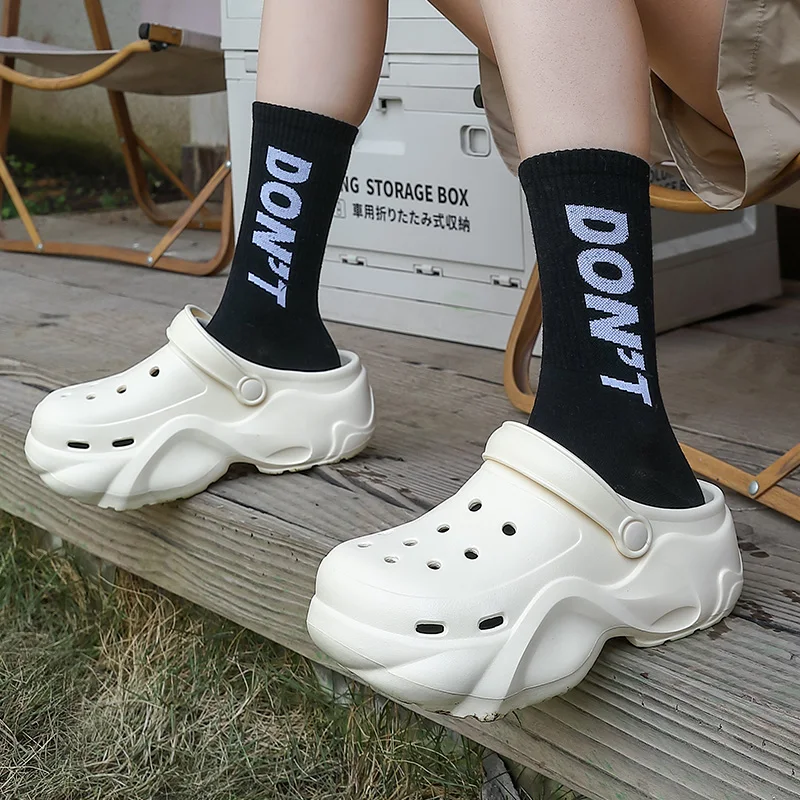 Женские тапочки с жемчужинами