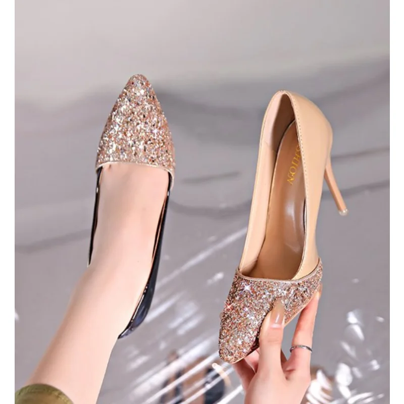 

2023 High Heel Women Pointed Toe Wedding Shoes Sequin Stitching Nude Thin Heels7CM Single Shoes Spring Autumn Party Mixed Colors