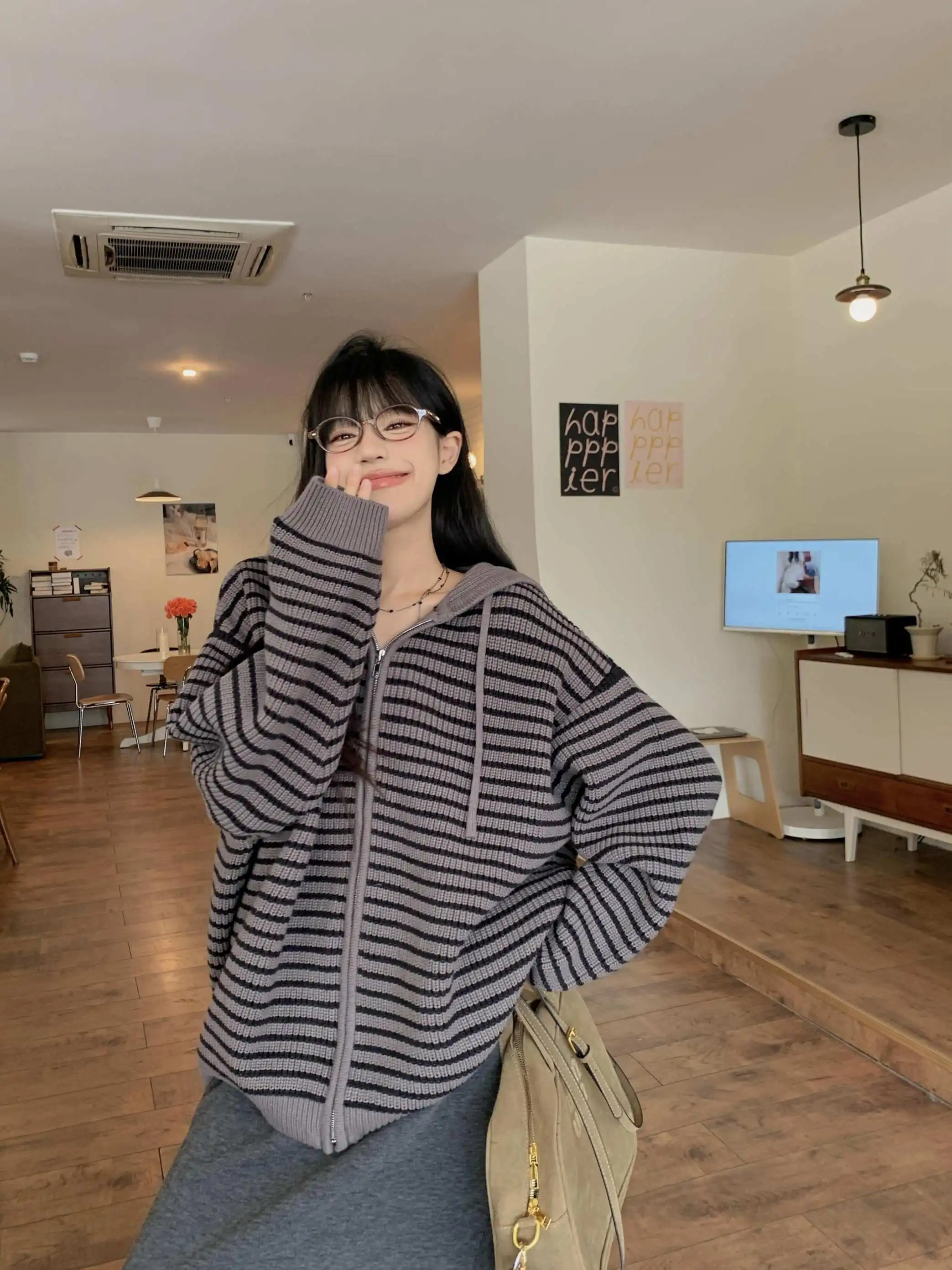 Korean Series Idle Sle Hood Long sleeve Striped sweater Outerwear 2024 Winter New Loose Casual All-matching Top Women