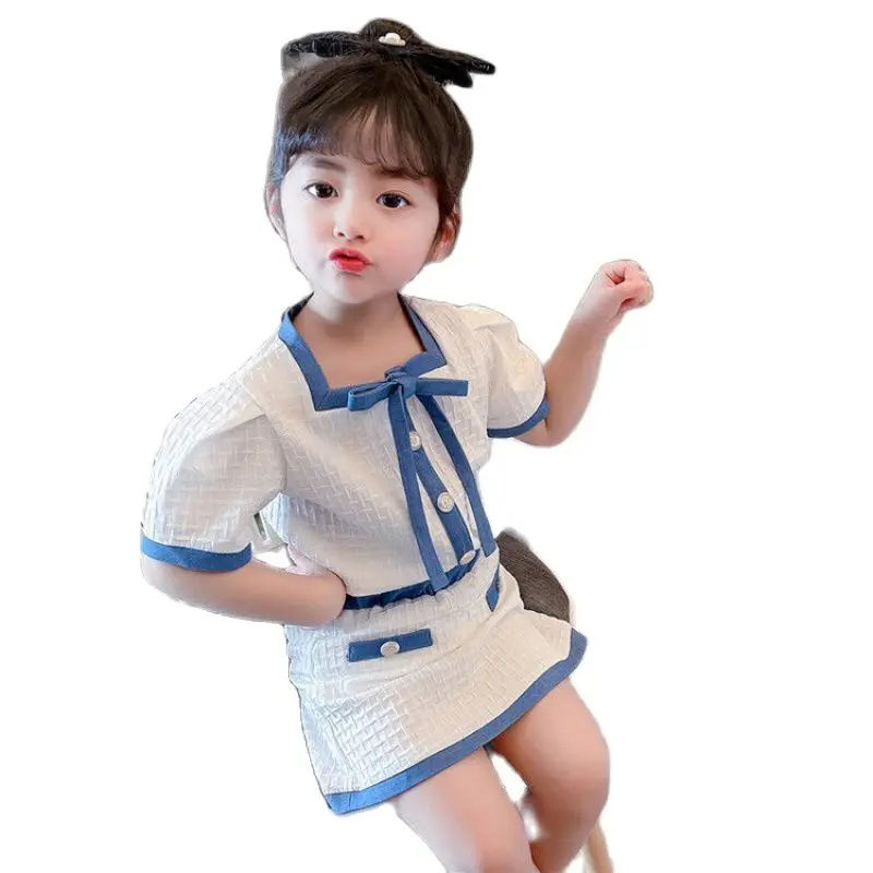 

Костюм с коротким рукавом для девочек, корейский стиль, Новинка лета 2022, темпераментный костюм для девочек, корейский вариант, топ с бантом и...