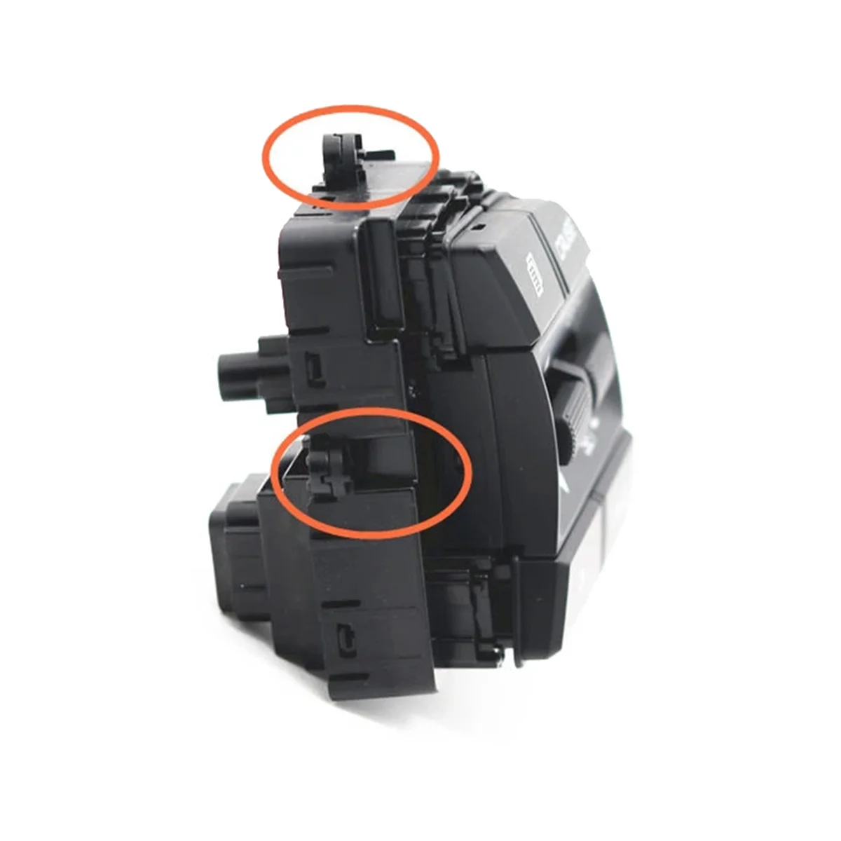 Кнопка переключения громкости на руль 96700-C1510 левая для Hyundai Sonata LF 2015-2018