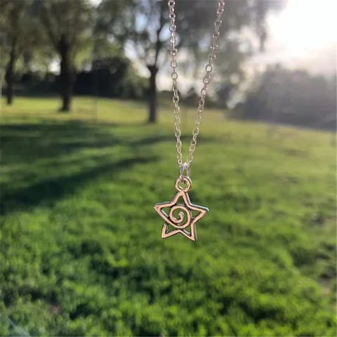 Y2K вихревая звезда ожерелье из цинкового сплава