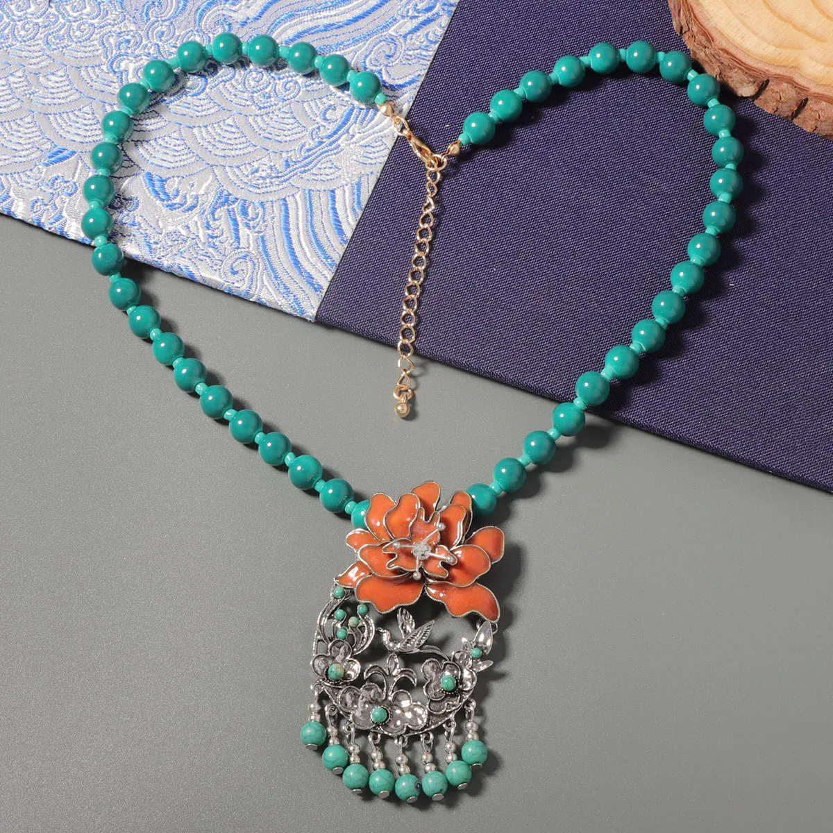 Ожерелье с подвеской из сплава ZAA