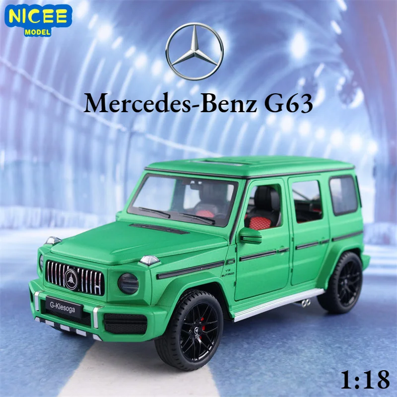 

1:18 Mercedes-Benz G63 off-road car Simulation Diecast Metal Alloy Model car Sound Light Pull Back Collection Kids Toy Gift E213