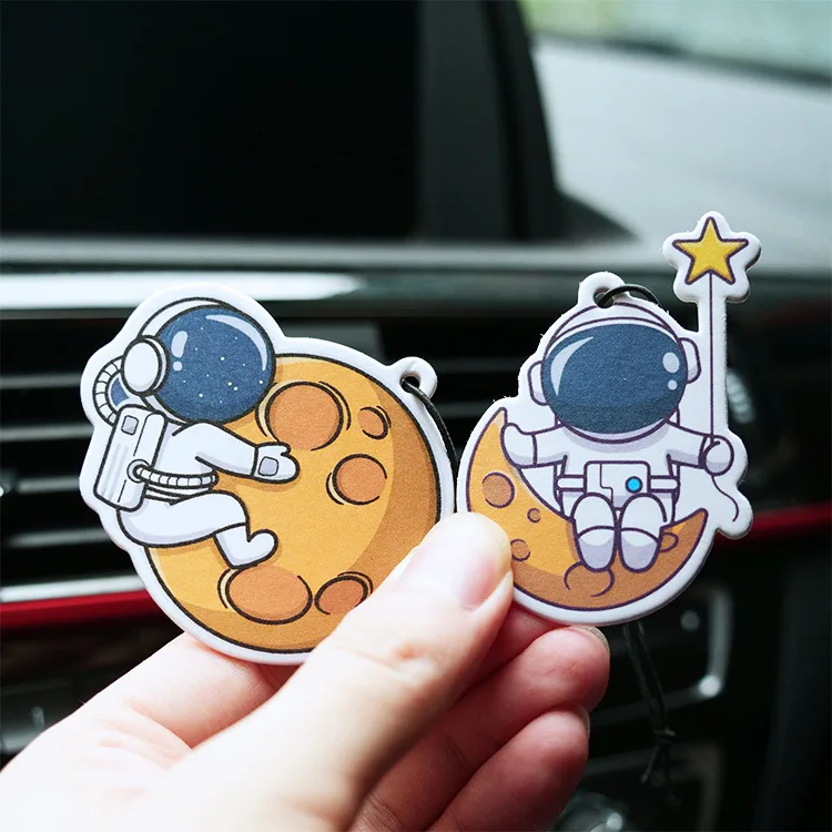 

1Pcs Car Fragrance Piece Cute Astronaut CartoonPendant Universal Car Interior Rearview Mirror Hanging Perfume Aromatherapy Decor