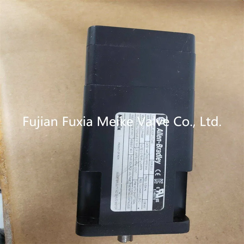 Goods in Stock  Original  Servo Motor MPL-B320P-SJ72AA MPLB320PSJ72AA