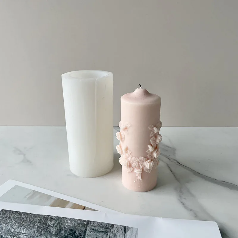 

Carved Cylindrical Scented Candle Mold European Fancy Retro Aromatherapy Candle Mould