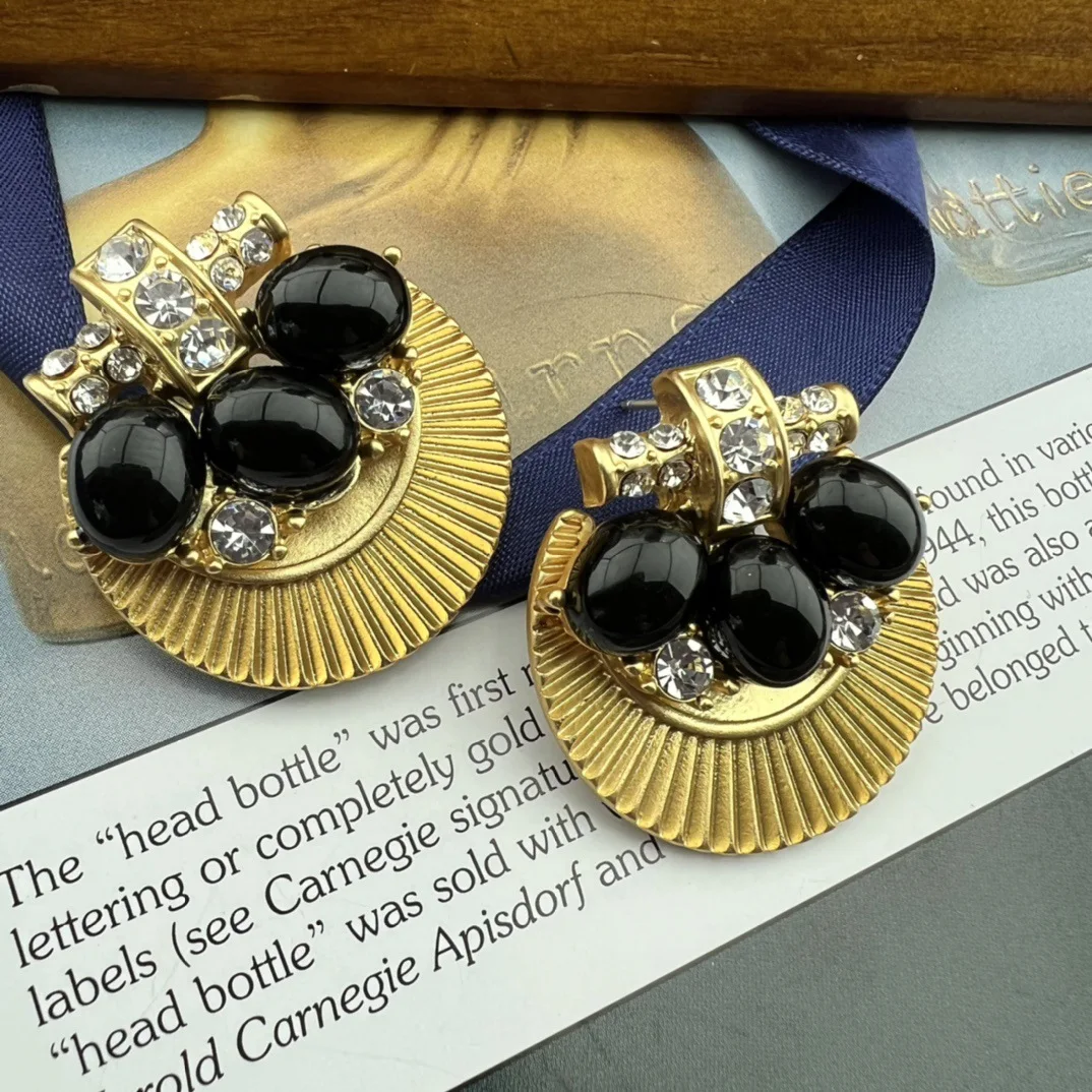 

Medieval vintage fashion simple agate earrings