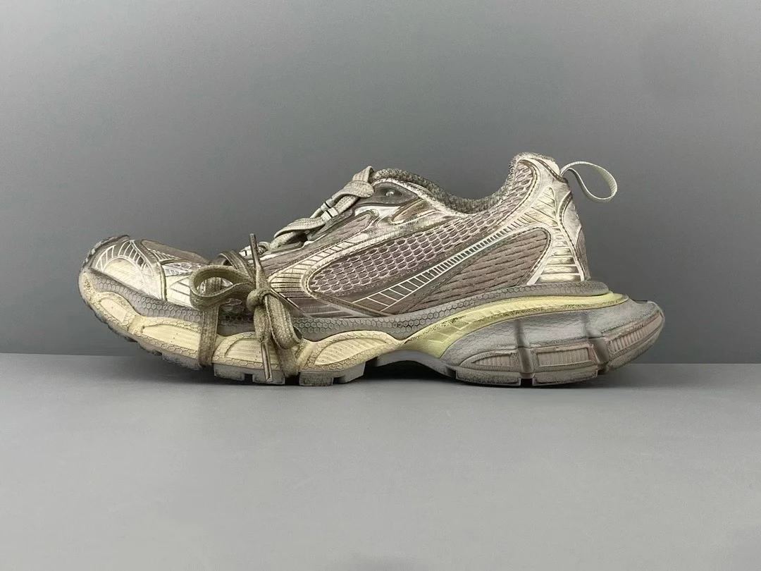 Кроссовки унисекс р.39-44 черный/коричневый/серый