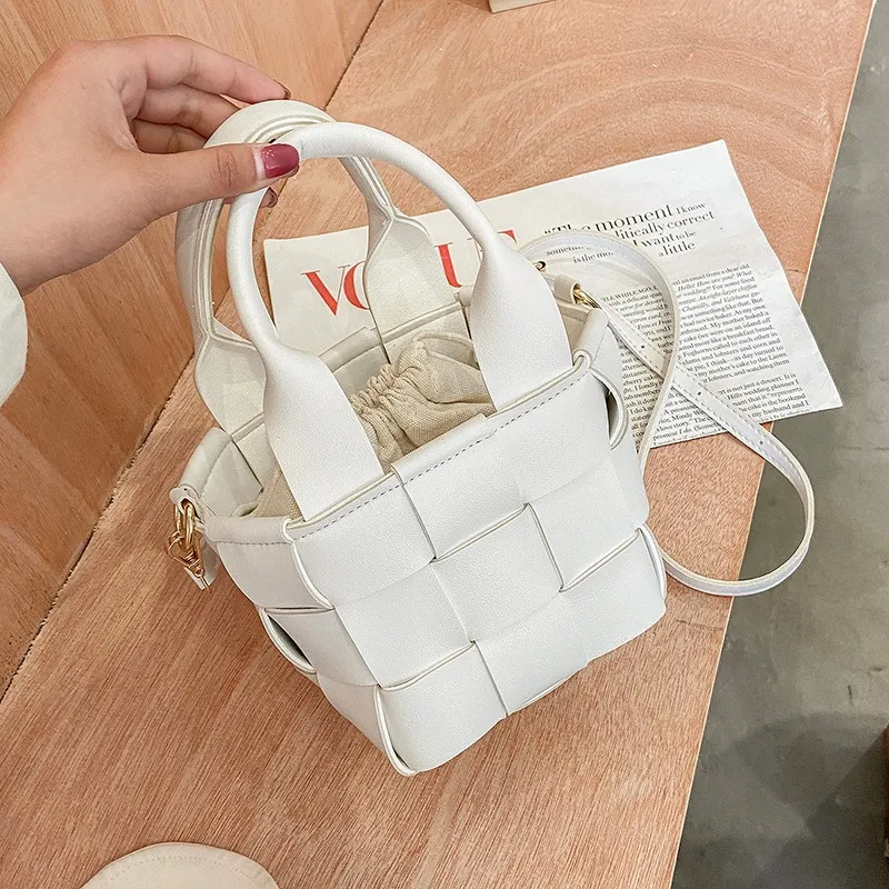 

Женская сумка, Новинка лета 2022, плетеная маленькая квадратная сумка, текстурная сумка-мессенджер на одно плечо, модная сумка