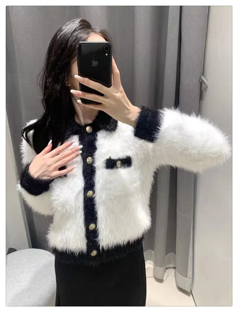

Women Patchwork Edge Peter Pan Collar Single Breasted Plush Knitted Cardigan