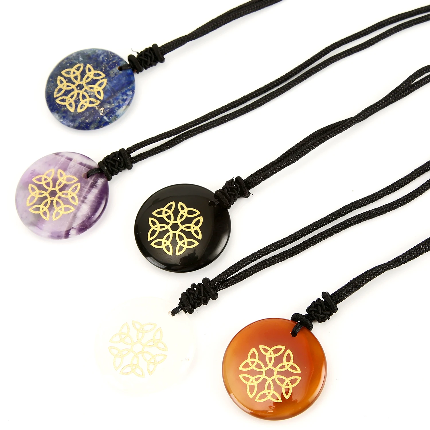 

Natural Crystal Carved Triqueta Reiki Symbol Pattern Lucky Auspicious Divination Pendant