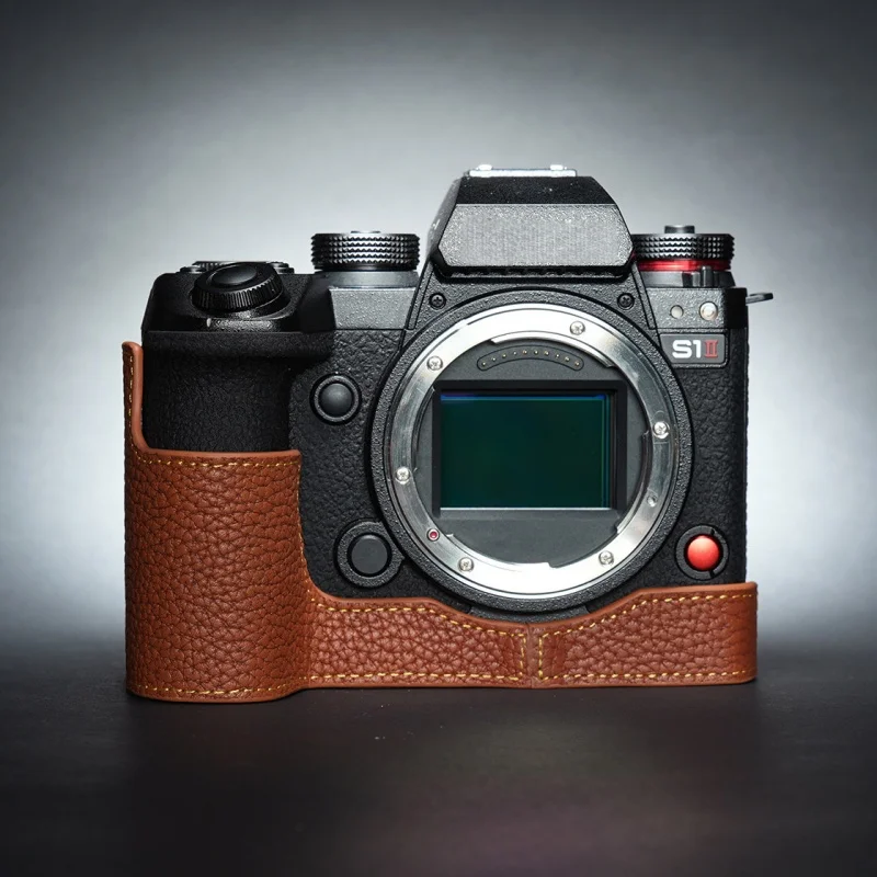 Фото Высококачественный чехол-сумка из натуральной кожи для камеры Panasonic LUMIX S1 RII / S1II №3