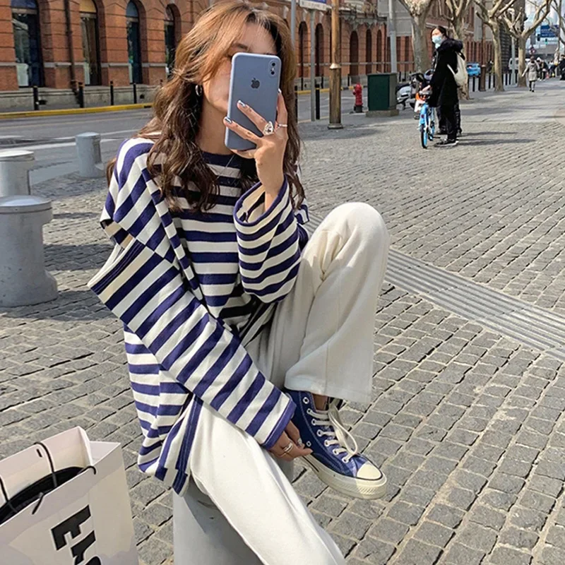 Полосатая футболка женская модная новая стильная с длинными рукавами свободная