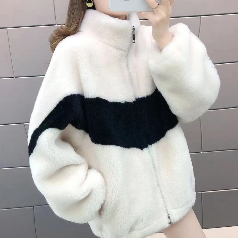 Autumn Winter New Thickened Temperate Fur Coat Female Imitation Lamb Fur Particles One Black and White Collision Color Sweater