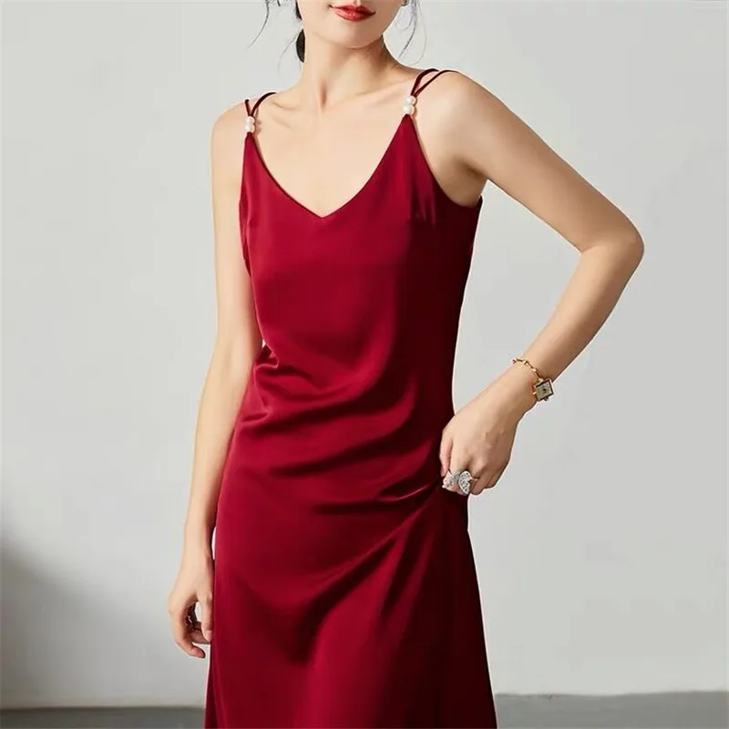 

2022 Women Deep V Neck Sexy satin Dress Solid silk Pajamas Party Dress Elegant Spaghetti Strap beaded wedding Dress Vestidos