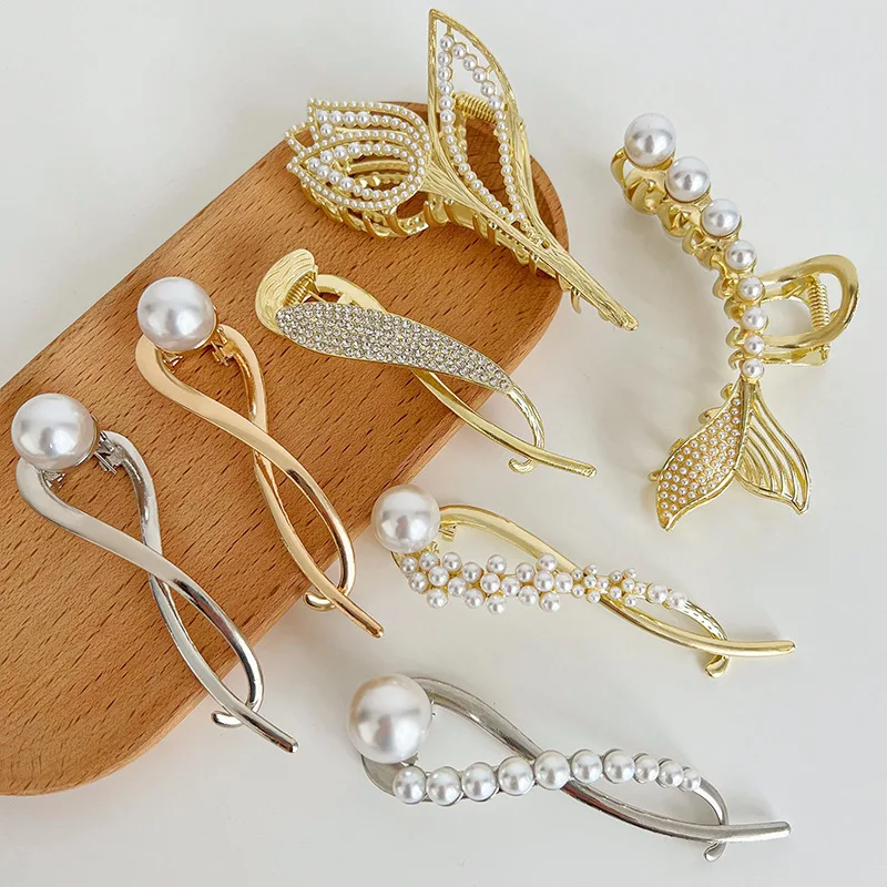 

New Fashion Gold Plated Pearl Metal Grab Clip Trendy French Style Diamond Hairpin for Women Luxury Headwear Hair Accessories