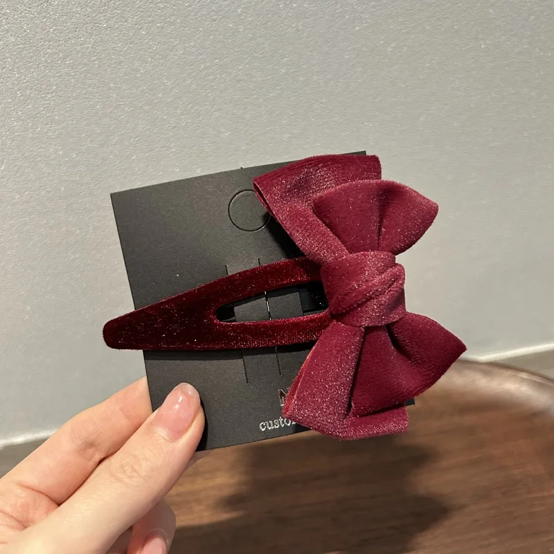 

Vintage Velvet Bow Hairpin 2023 Korean New Style Simple Sweet Bangs Clip Elegant Side Clip Hair Bows Clip Girl Hair Accessories