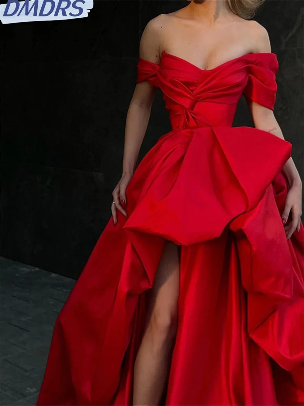 Рисунок 2 - Классическое атласное платье для