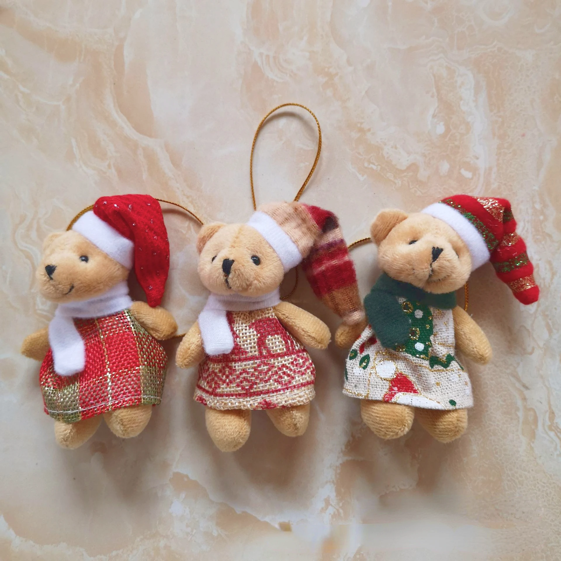 

5pcs Christmas Bear Plush Doll 8cm Mini Festive Red Hat Christmas Bear Pendant Keychain Xmas Tree Ornaments Pendant Girl Gift