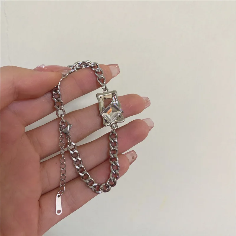 

2022 new titanium steel geometric hand simple chain insert diamond simple bracelet for women luxury jewelry