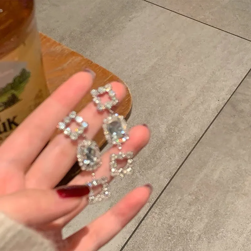 

European and American Super Flash Zirconia Square Long Unique Light Luxury Niche Design Ladies Gift Earrings
