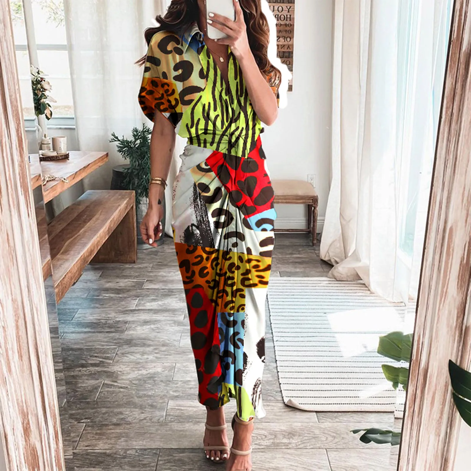 

Женское платье-рубашка с драпировкой, с коротким рукавом