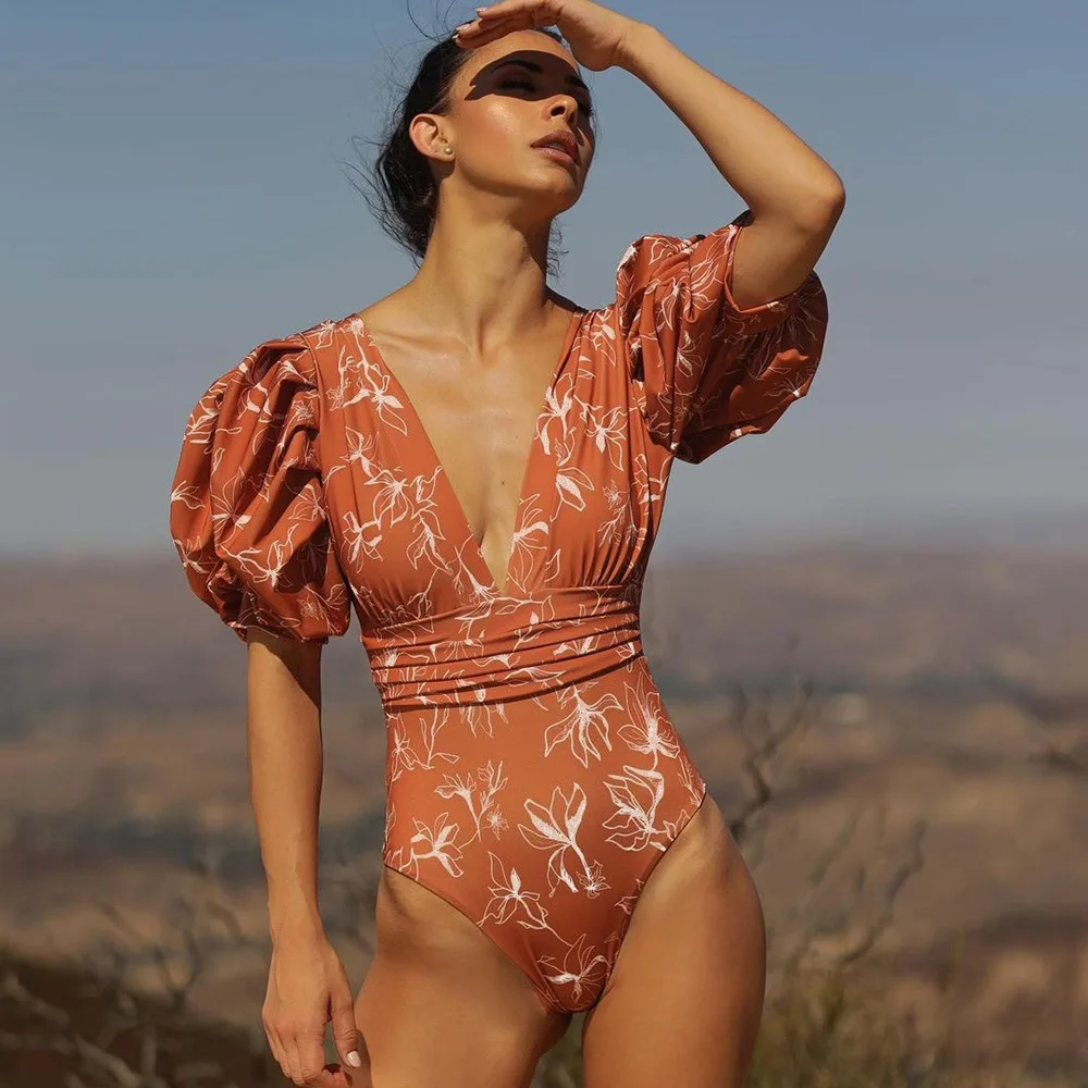 

Купальник с коротким рукавом, треугольный слитный купальник с пышными рукавами, женский купальник с открытой спиной, V-образным вырезом и пр...