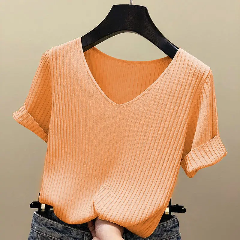 

Spring and summer new top women's t-shirt slim V-neck short-sleeved t-shirt women B102600