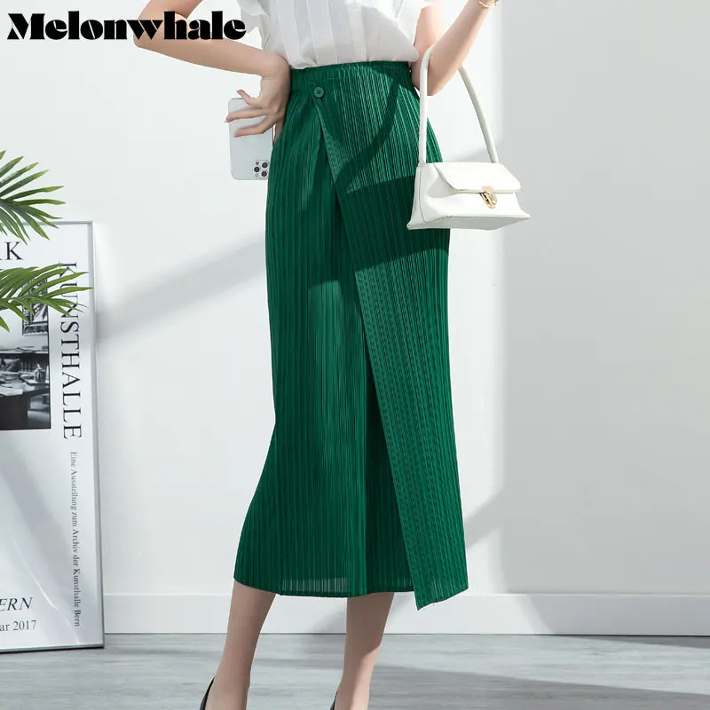 

MelonWhale Miyake Pleated Half Skirt for Women's Slit Button 2023 Spring Summer Asymmetrical Mid Length Wrapped Hip Casual