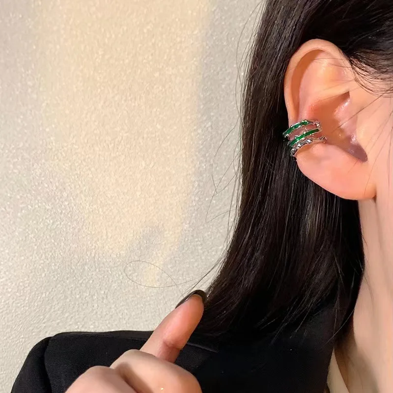 

Многослойные зеленые глянцевые клипсы для ушей, женская модная модель, стиль детской конструкции, без Пирсинга Ушей, клипса для ушей, подвесное ухо