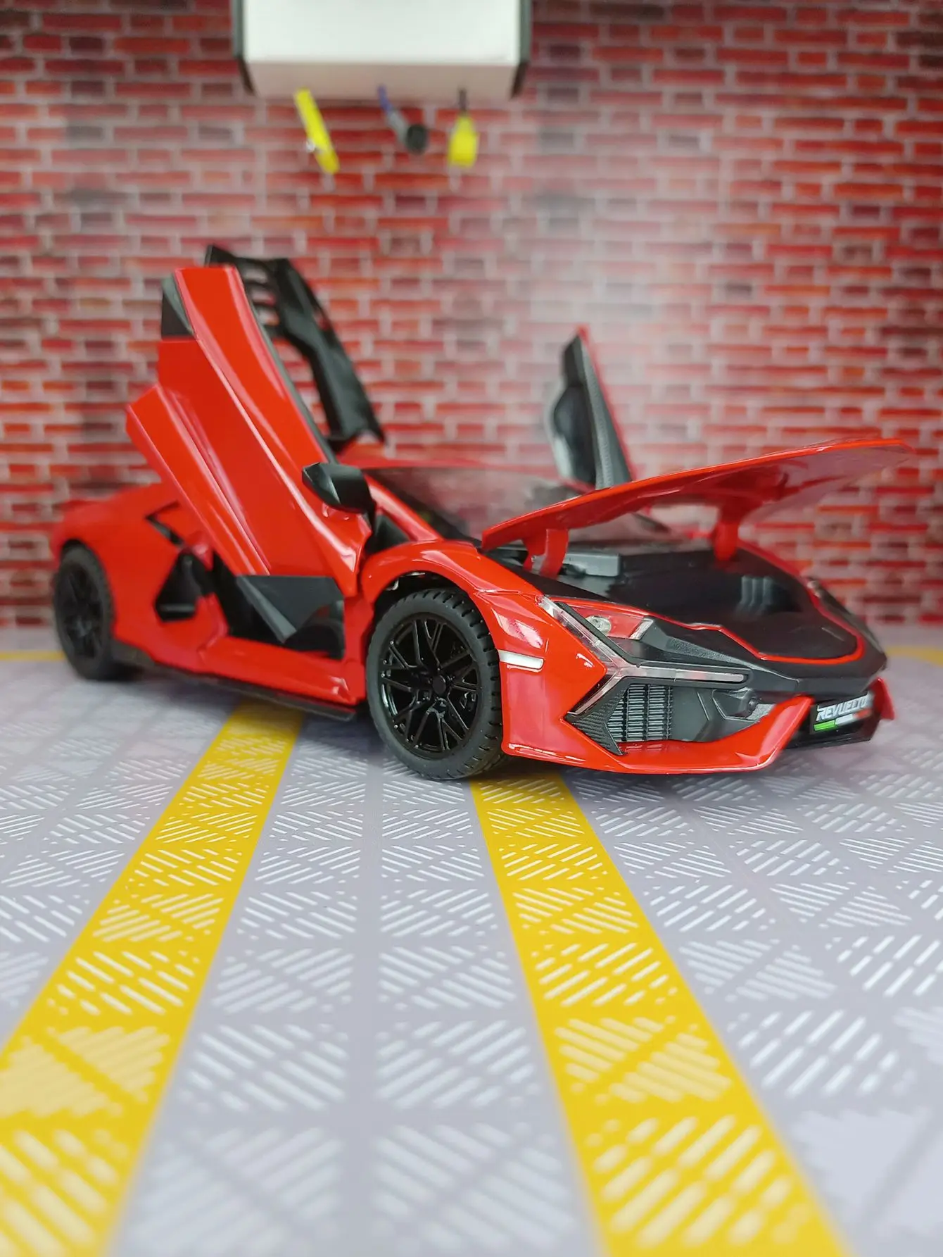 1:24 Lamborghini Reventon Supercar легкосплавный автомобиль литье под давлением и игрушечный