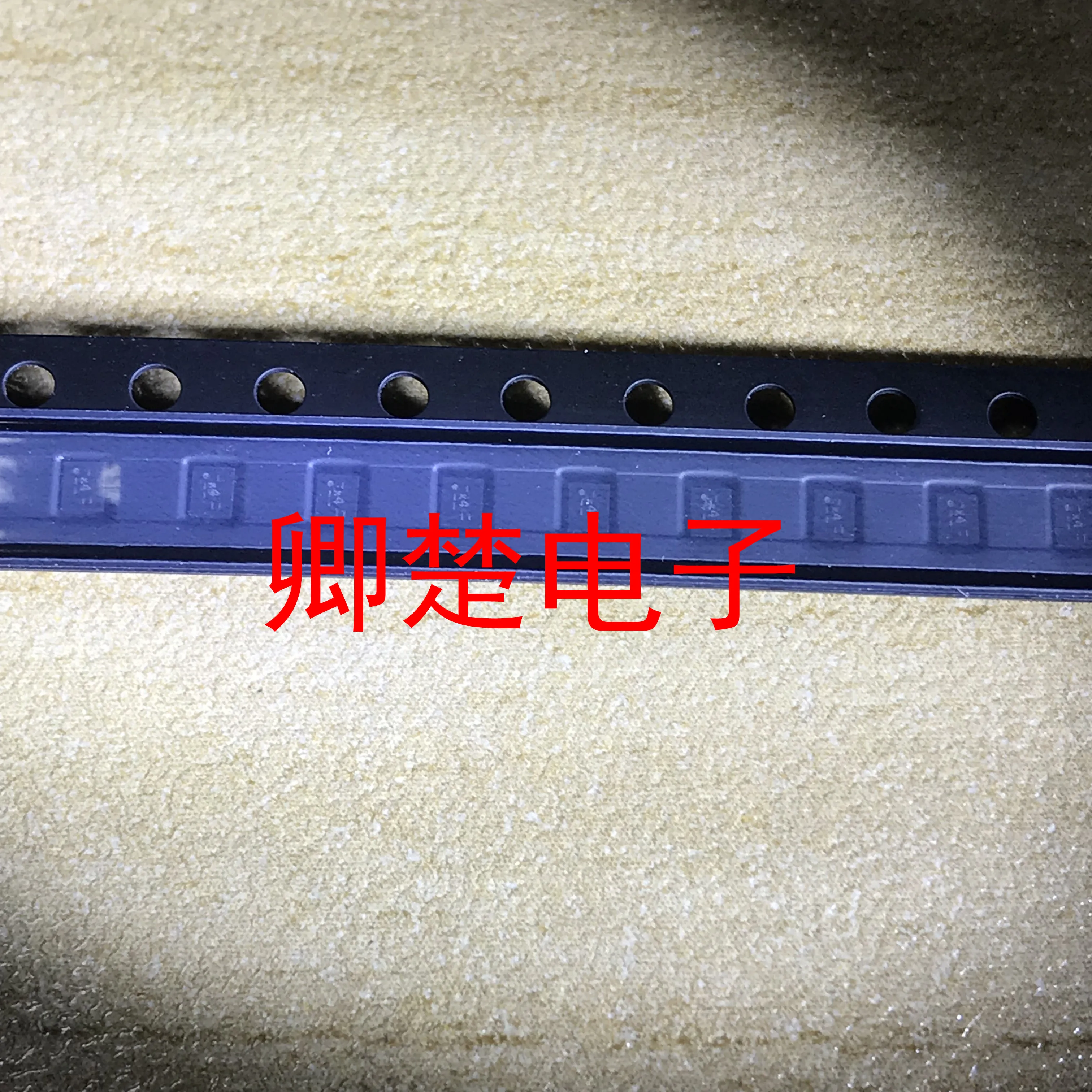 

30pcs original new Silk screen X4 QFN10