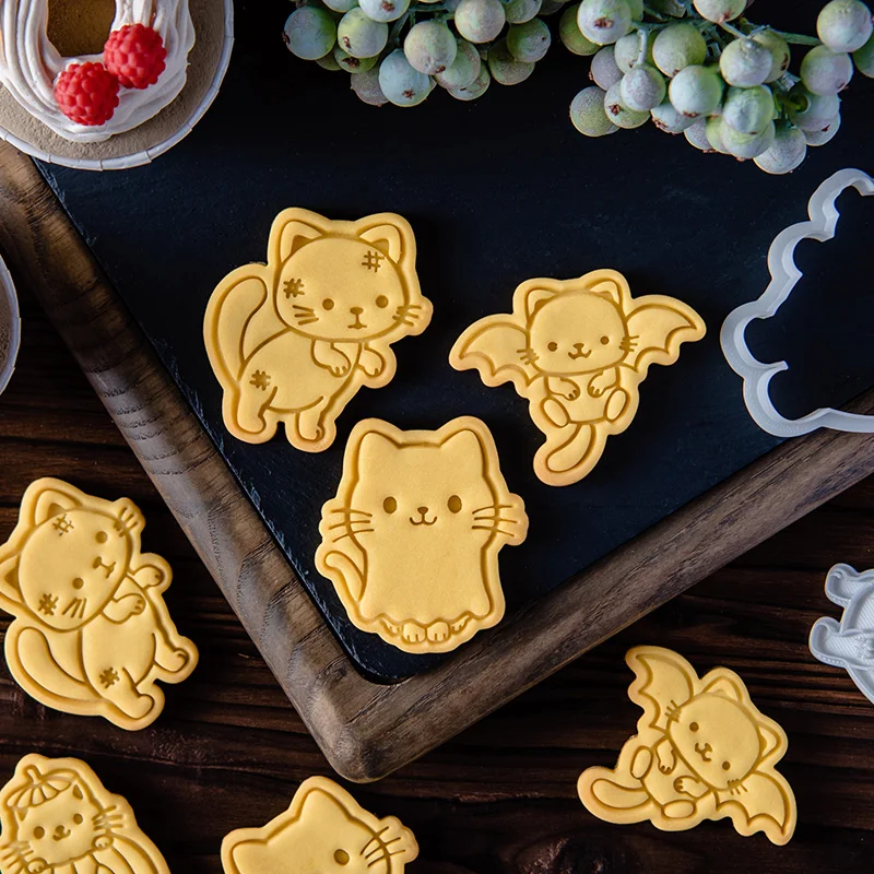 

Halloween Themed Cat Cookie Mould Set Ghost Cute 3D Animal Kitten Cat Shape Fondant Embosser Stamp Cake Tool for Halloween Party