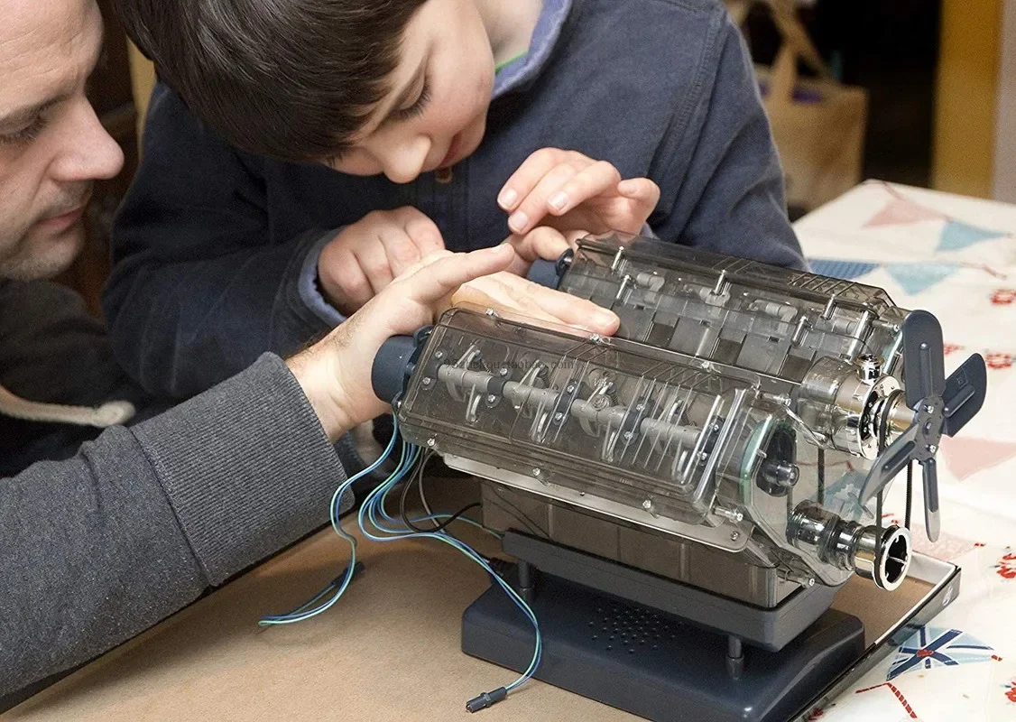 Модель двигателя MINI V8